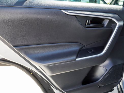 Used 2020 Toyota RAV4 LE w/ All Weather Liner Package AWD/4WD image 23