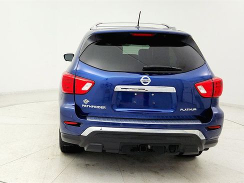 Used 2018 Nissan Pathfinder Platinum FWD image 4