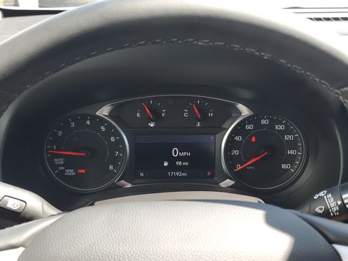 Certified 2023 GMC Terrain SLT FWD image 25