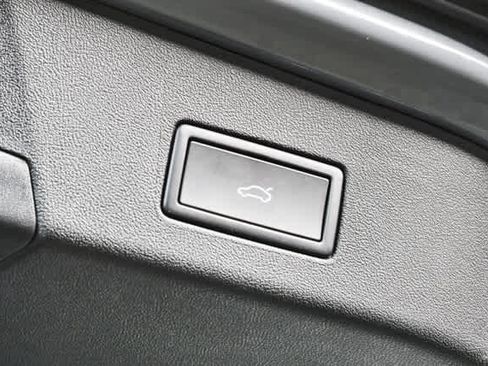 Certified 2025 Volkswagen ID.4 S Limited RWD image 31