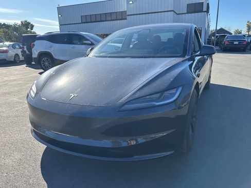 Used 2024 Tesla Model 3 Standard Range image 5