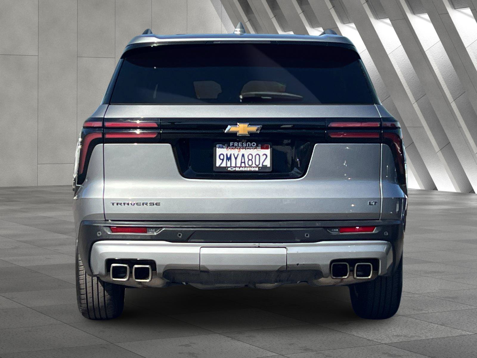 Used 2024 Chevrolet Traverse LT FWD image 5