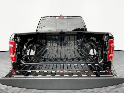 Used 2023 RAM 1500 Laramie AWD/4WD image 7