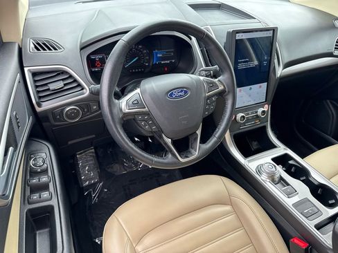 Used 2024 Ford Edge SEL image 17