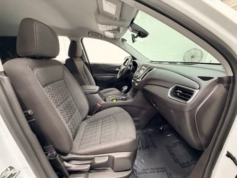 Certified 2024 Chevrolet Equinox LT FWD image 25