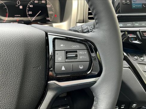Used 2026 Honda Odyssey Elite image 12