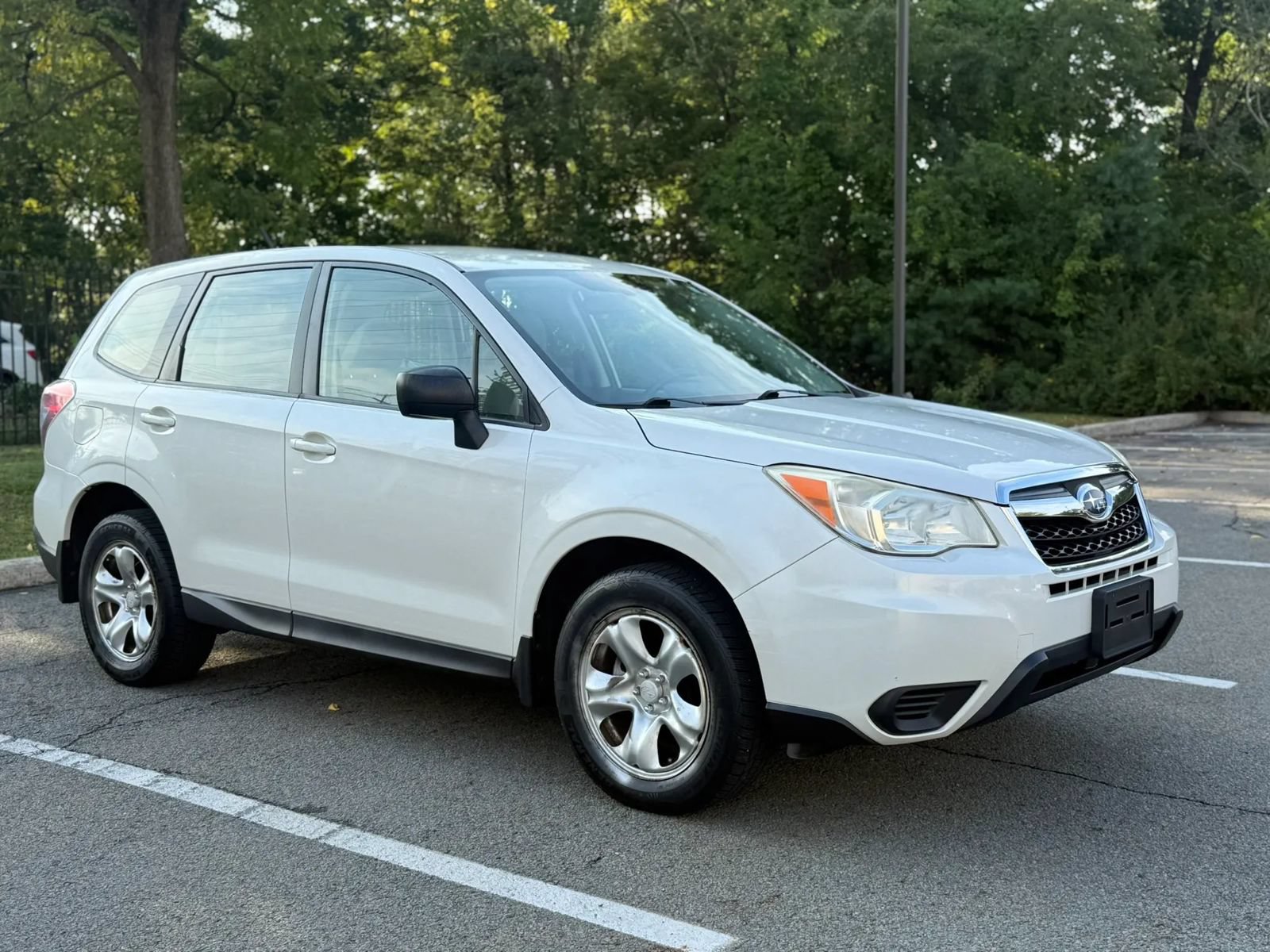 Used 2014 Subaru Forester 2.5i AWD/4WD image 3