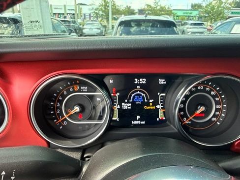 Used 2023 Jeep Gladiator Rubicon w/ LED Lighting Group AWD/4WD image 20