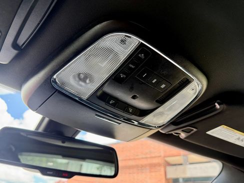 Used 2017 Dodge Charger R/T RWD image 28