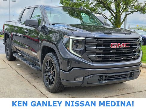 Used 2023 GMC Sierra 1500 Elevation AWD/4WD image 1
