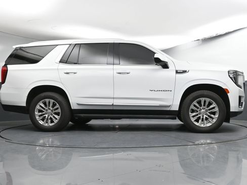 Used 2023 GMC Yukon SLT image 31