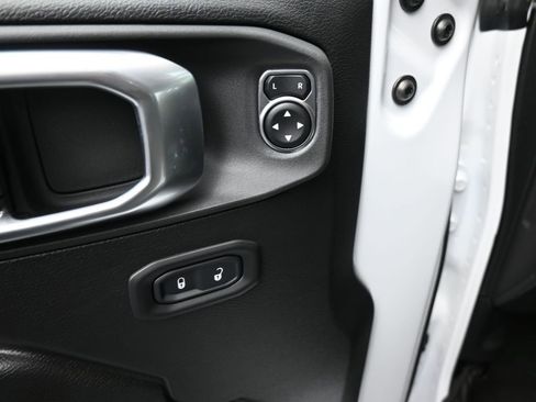 New 2026 Jeep Wrangler Unlimited Rubicon image 13