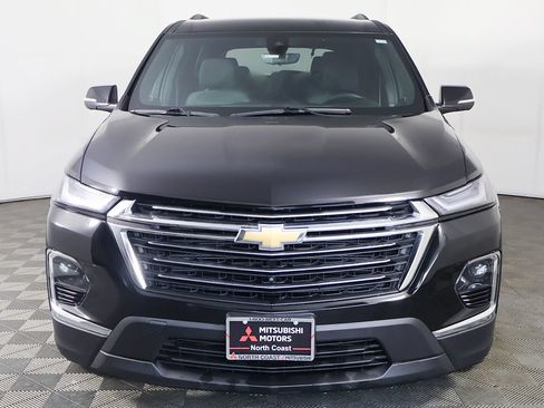 Used 2023 Chevrolet Traverse LT w/ Rear Camera Mirror Package AWD/4WD image 12