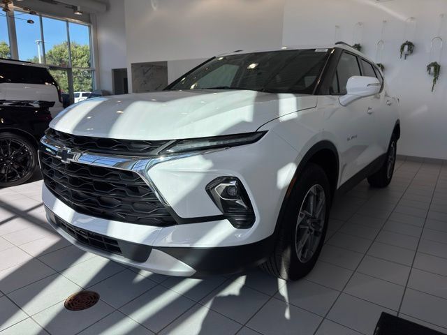Certified 2023 Chevrolet Blazer LT AWD/4WD image 35