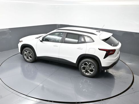 New 2025 Chevrolet Trax LT w/ Driver Confidence Package image 40