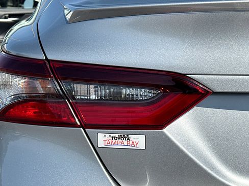 Used 2023 Toyota Camry SE image 10