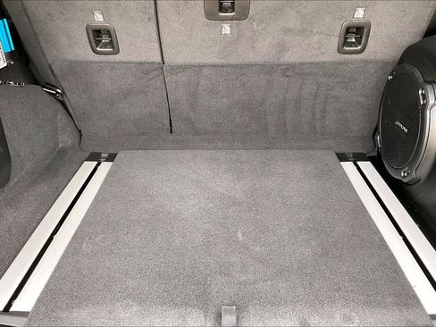 Used 2021 Jeep Wrangler Unlimited Rubicon w/ Trailer Tow Package image 24