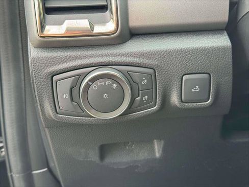 Used 2022 Ford Ranger XLT w/ FX4 Off-Road Package image 18