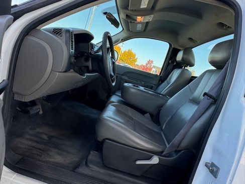 Used 2012 Chevrolet Silverado 1500 W/T image 11