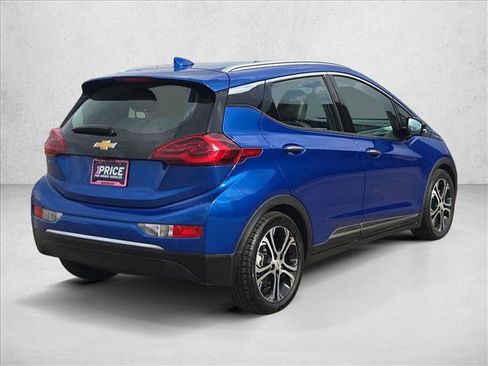 Used 2021 Chevrolet Bolt Premier w/ Infotainment Package image 5