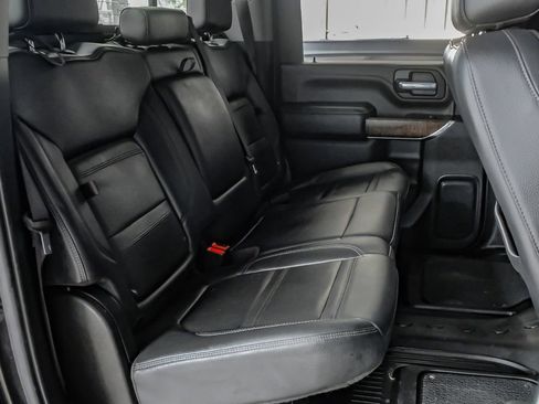 Used 2023 GMC Sierra 2500 Denali w/ Denali Black Diamond Edition AWD/4WD image 33