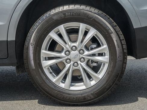 Used 2025 Cadillac XT5 Luxury FWD image 18