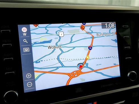 Used 2023 Toyota Tacoma Limited image 21