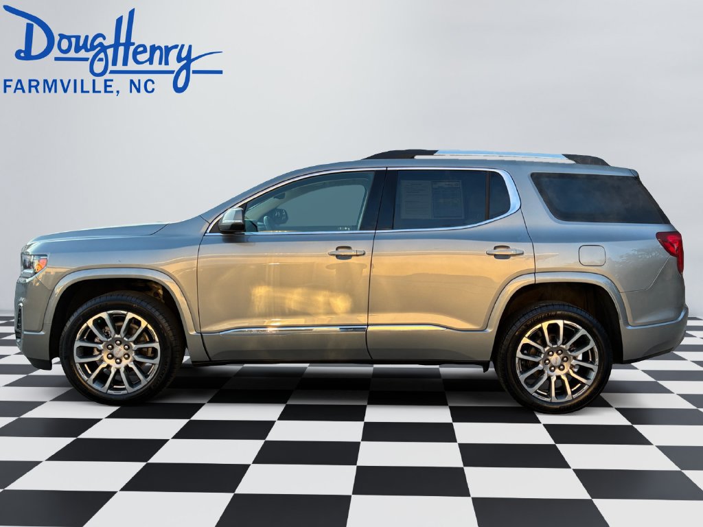 Used 2023 GMC Acadia Denali w/ Denali Technology Package FWD image 2