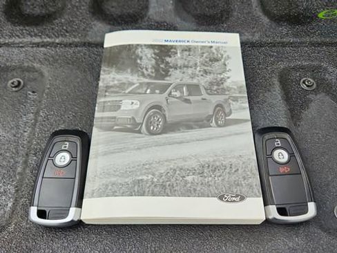 Used 2022 Ford Maverick Lariat image 59