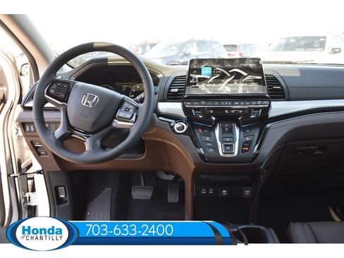 New 2026 Honda Odyssey Touring image 24