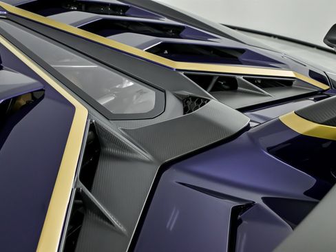 Used 2019 Lamborghini Aventador SVJ image 26