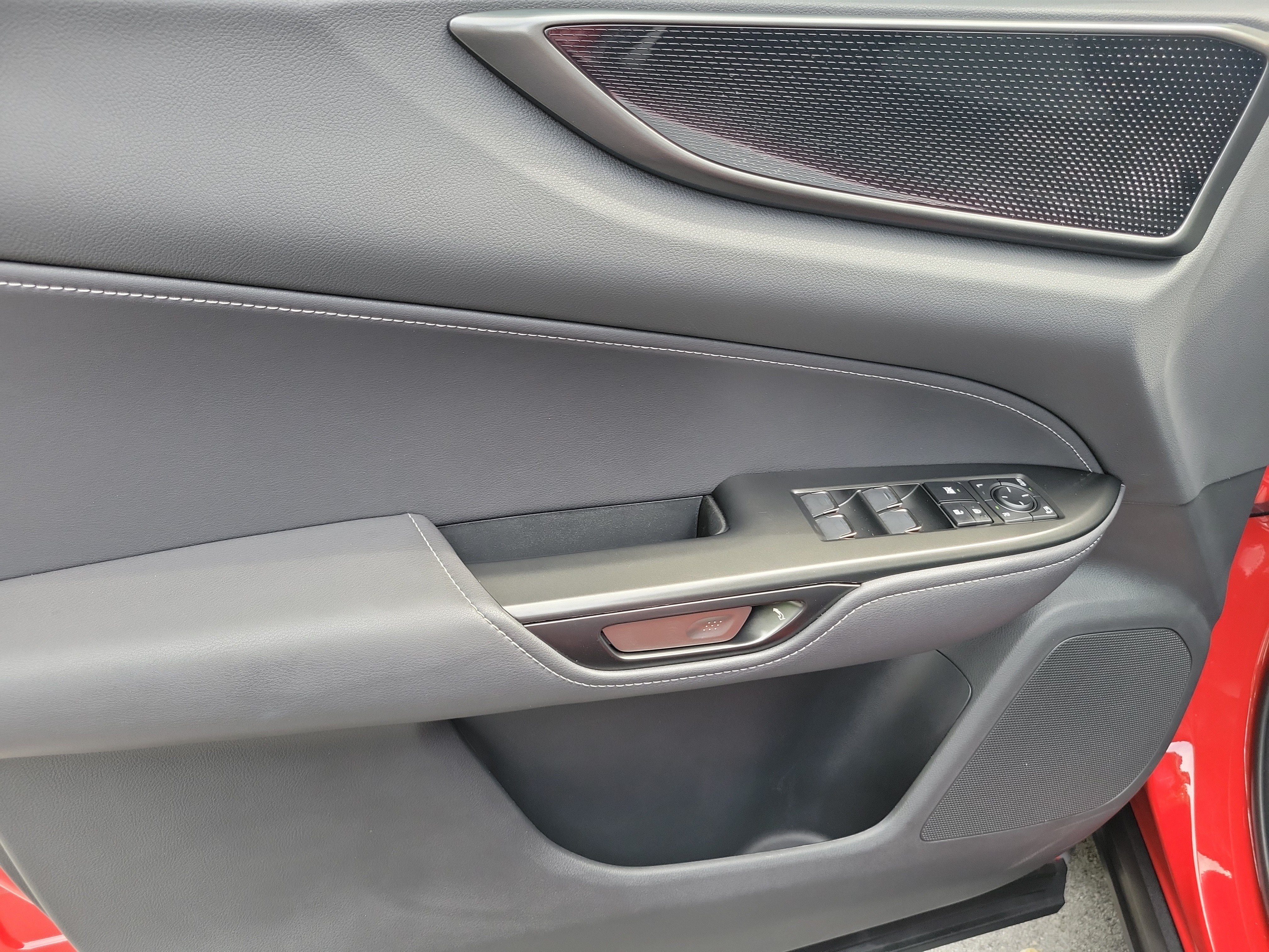 Used 2025 Lexus NX 250 FWD w/ Towing Package (2000 Lbs) image 19