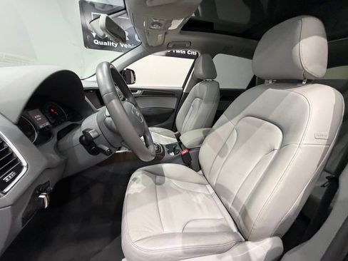 Used 2015 Audi Q5 2.0T Premium Plus w/ Technology Package AWD/4WD image 17