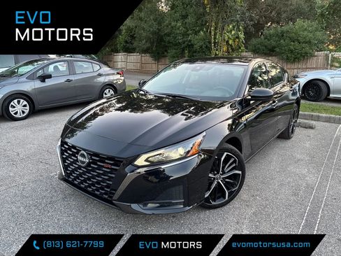 Used 2025 Nissan Altima 2.5 SR AWD/4WD image 1