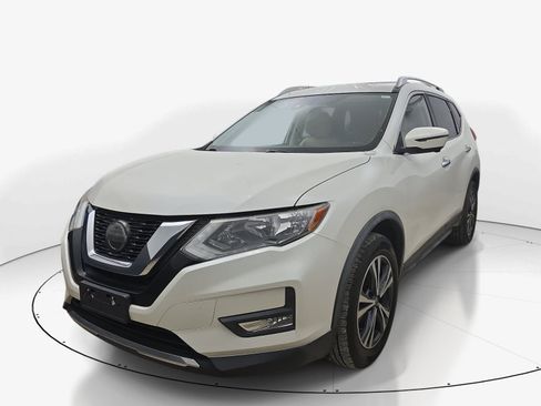 Used 2019 Nissan Rogue SV w/ Premium Package AWD/4WD image 8