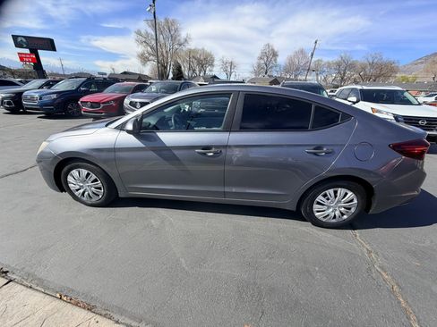 Used 2019 Hyundai Elantra SE w/ Cargo Package image 7