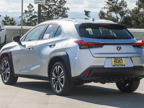 New 2026 Lexus UX 300h FWD image 3