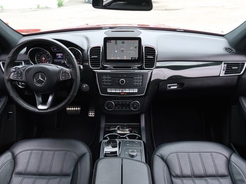 Used 2019 Mercedes-Benz GLE 400 4MATIC image 11