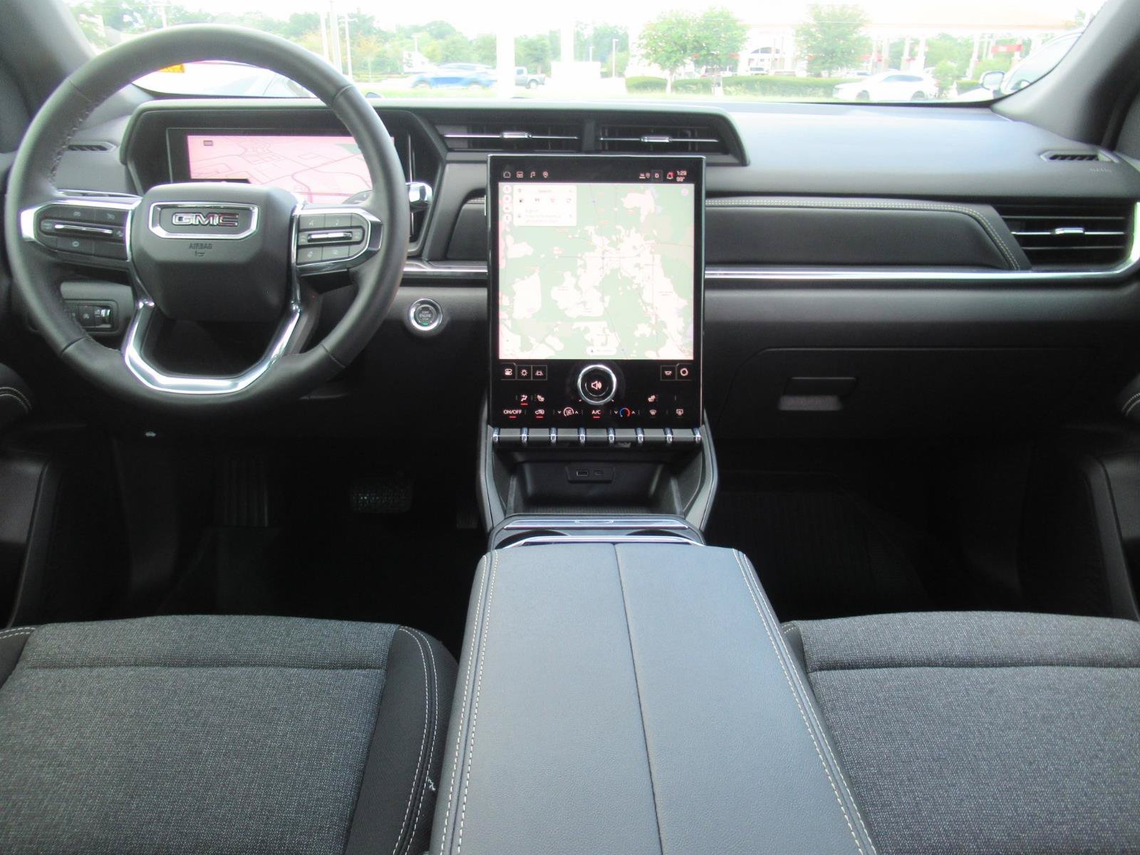 Used 2026 GMC Terrain Elevation w/ Black Edition FWD image 12