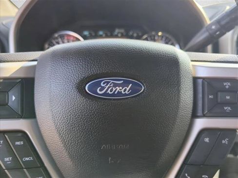 Used 2018 Ford F250 Lariat w/ Chrome Package image 24