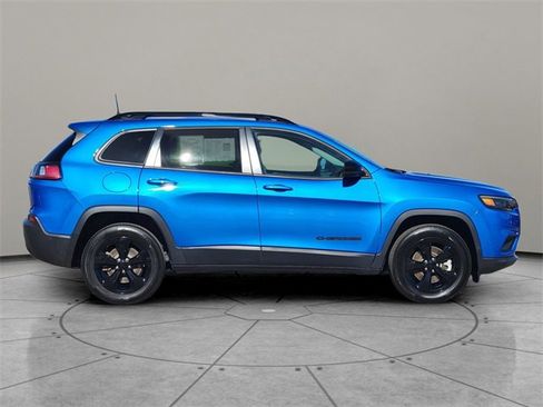 Certified 2023 Jeep Cherokee Altitude Lux image 13