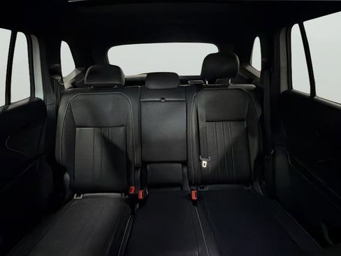 Used 2022 Volkswagen Tiguan SE R-Line image 23