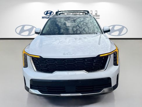 Used 2024 Kia Sorento S w/ Panoramic Sunroof Package FWD image 2