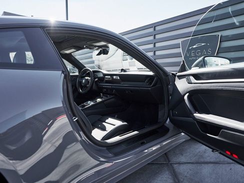 Used 2025 Porsche 911 Carrera 4 GTS w/ Premium Package image 20