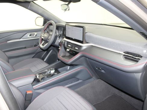 New 2026 Ford Explorer ST-Line image 30