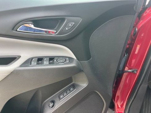 Used 2019 Chevrolet Equinox Premier FWD image 13