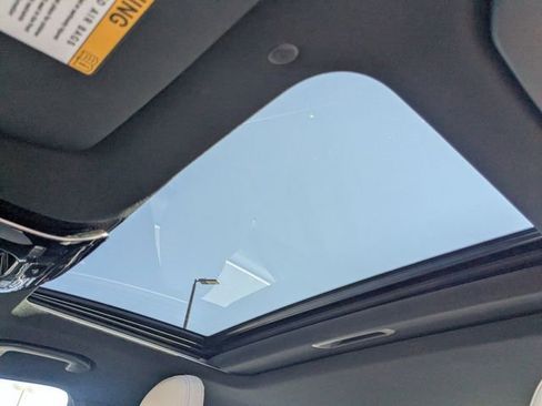 Used 2025 Mercedes-Benz C 300 Sedan image 22