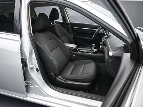 Used 2023 Nissan Altima 2.5 SV image 27