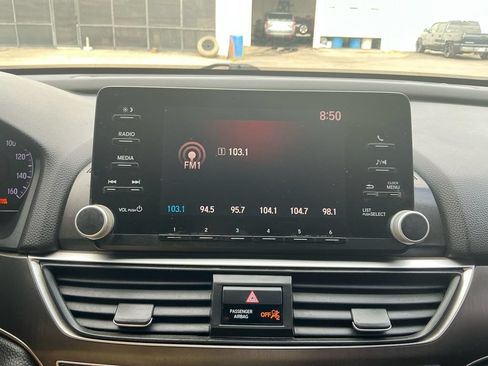 Used 2018 Honda Accord LX image 26
