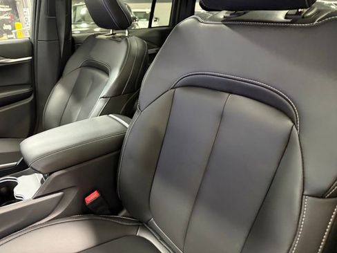 New 2025 Jeep Grand Cherokee Limited image 23